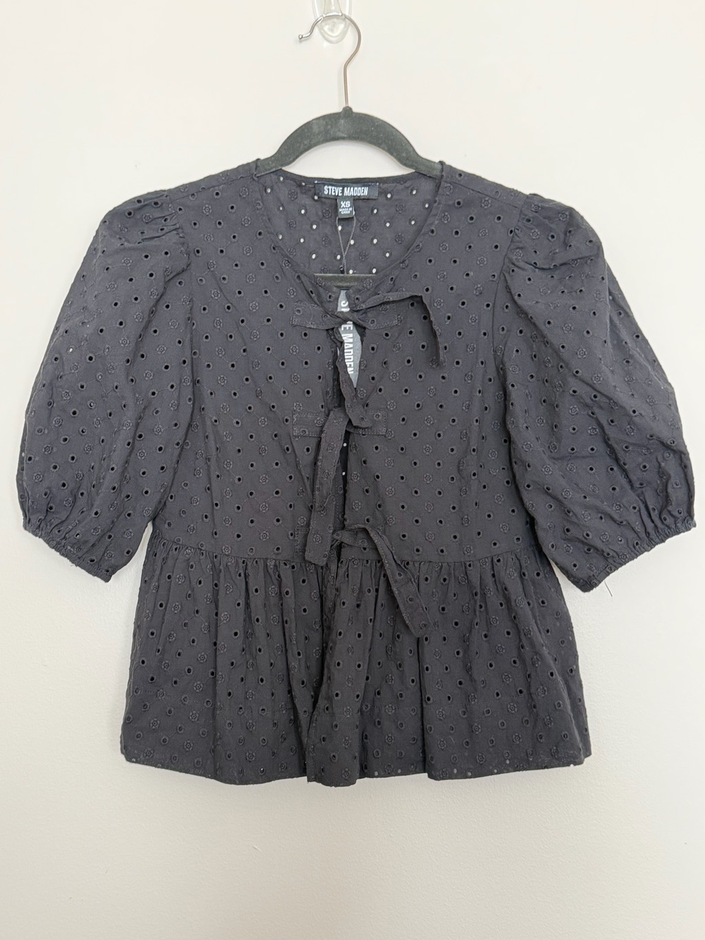 NWT Steve Madden Paula black short sleeve tie front top